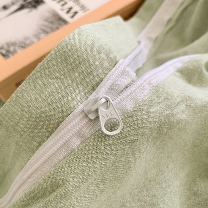 Bed sheet set