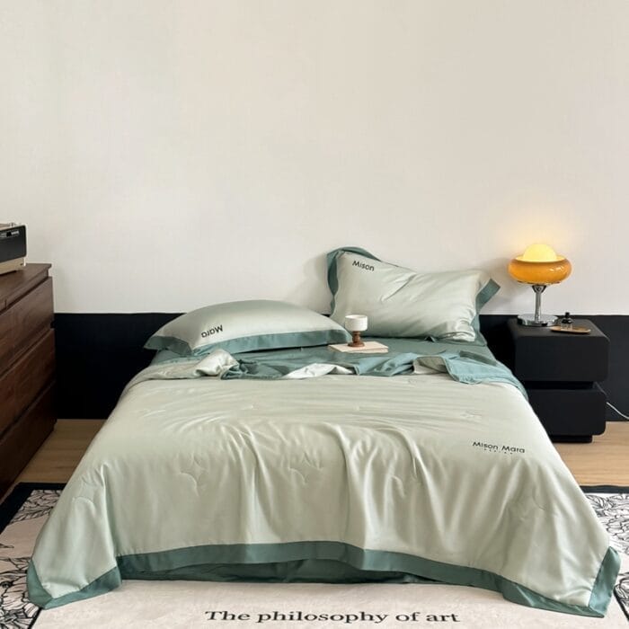 Bed sheet set