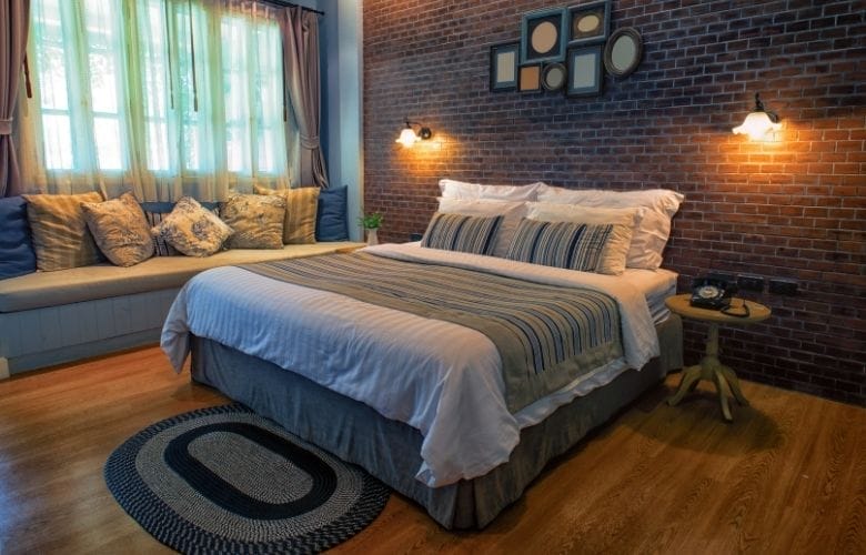 Bedspread and Blanket in Home Bedding
